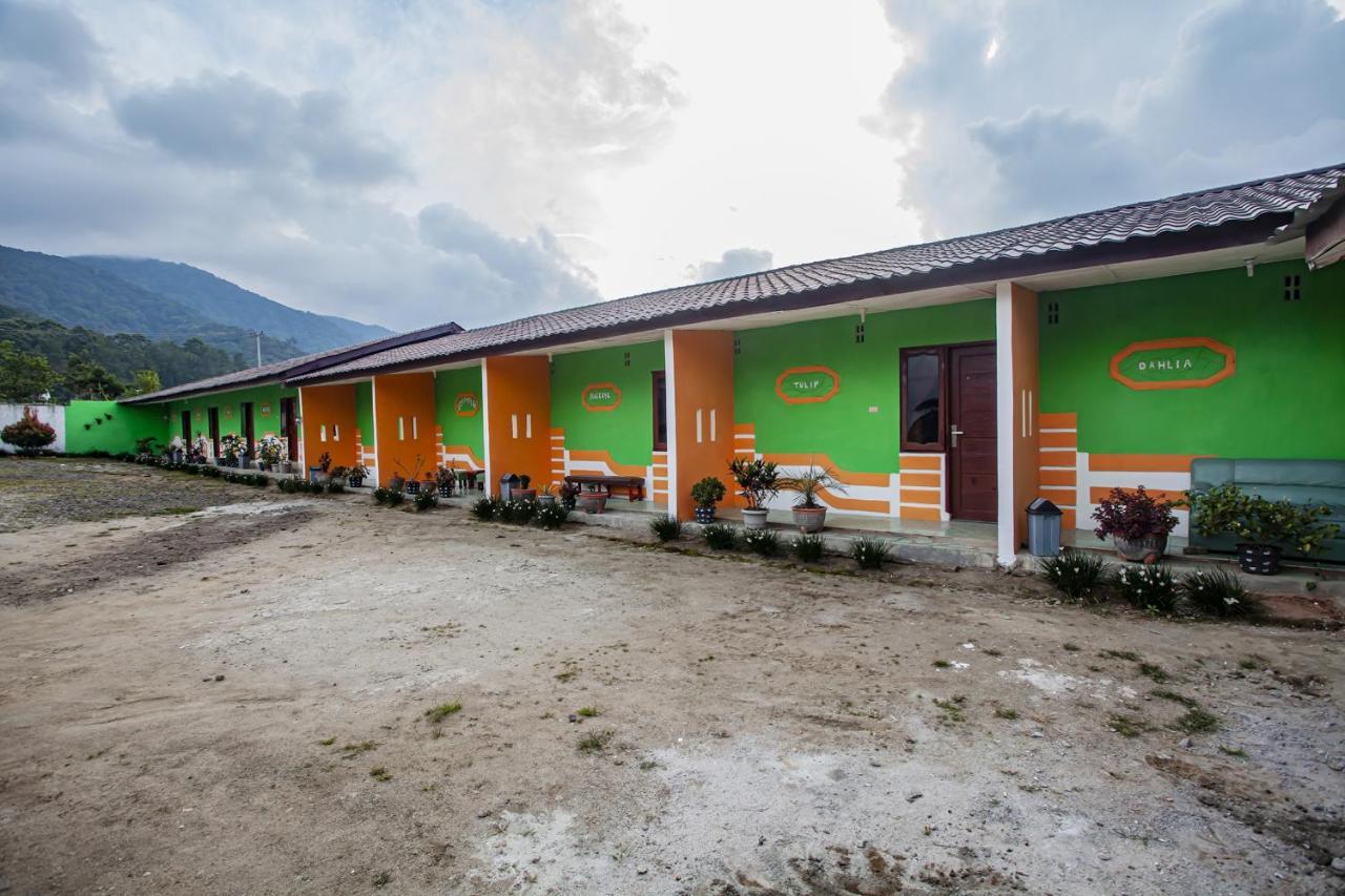 Spot On 2824 Hotel Permata Tongging Exterior photo